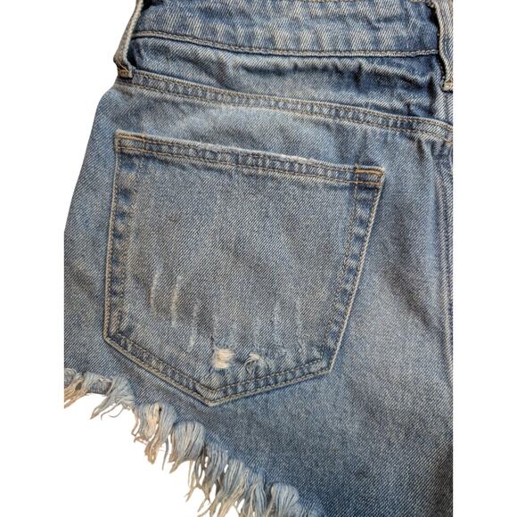 CELLO Jean Shorts Women's M Light Wash Distressed High Rise Cut Off Fray Hem - Picture 5 of 6